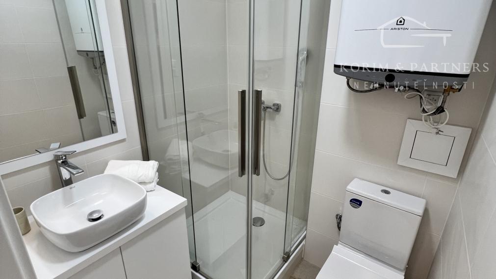 Pokojné bývanie v zrekonštruovanom 2-izbovom byte  v Komárne