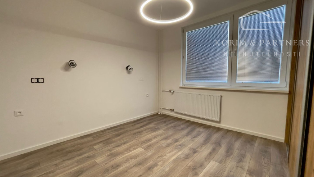 2 izbový zrekonštruovaný byt Komárno