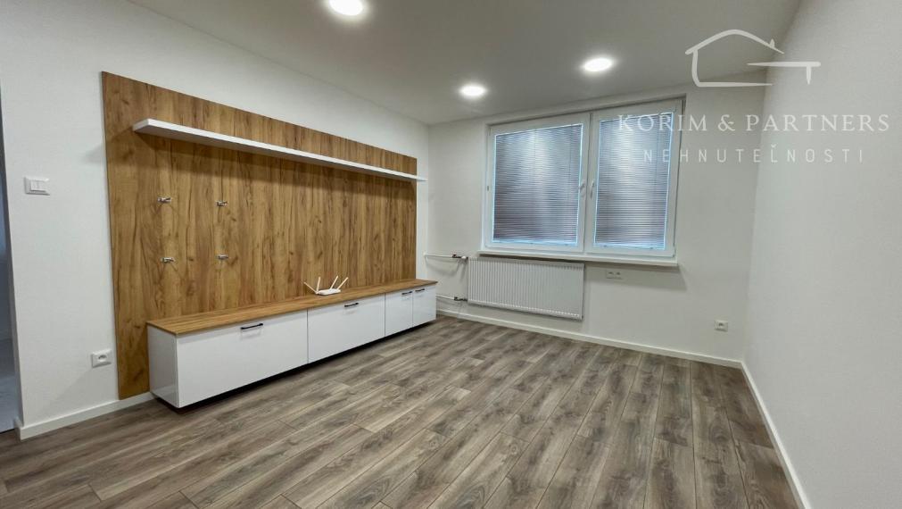 2 izbový zrekonštruovaný byt Komárno