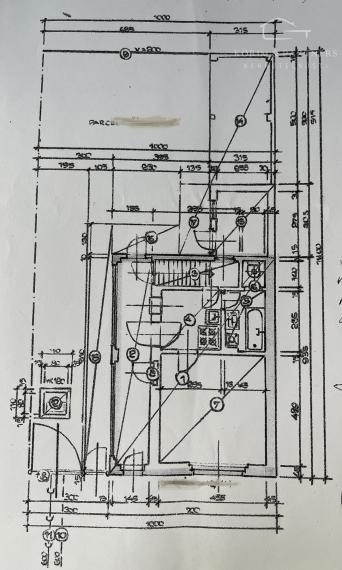 Dom bez záhrady s menším dvorom a terasou, Komárno