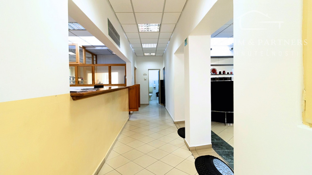 Autoservis na predaj, Hurbanovo