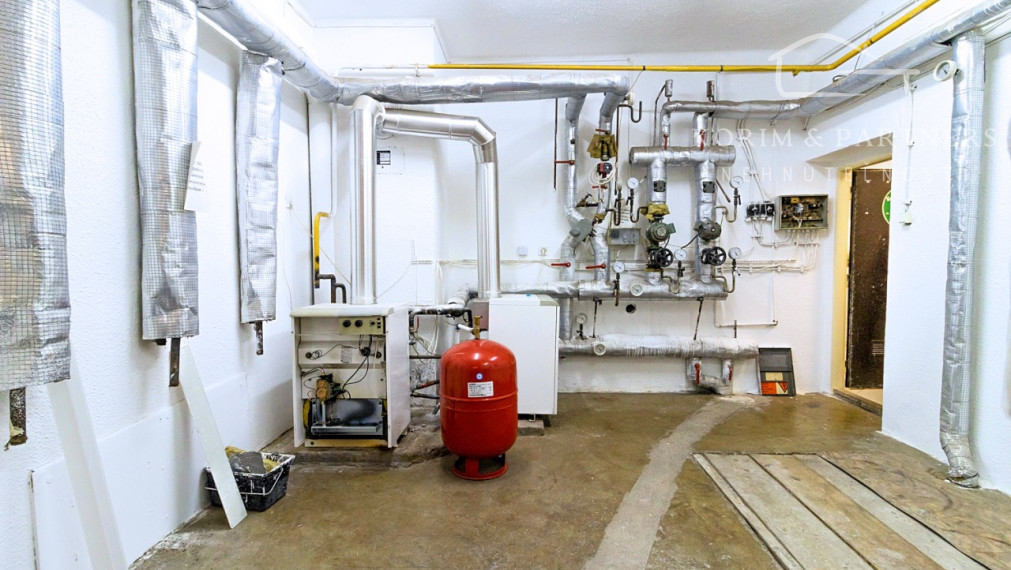 Autoservis na predaj, Hurbanovo