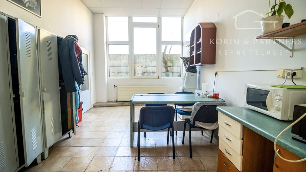 Autoservis na predaj, Hurbanovo