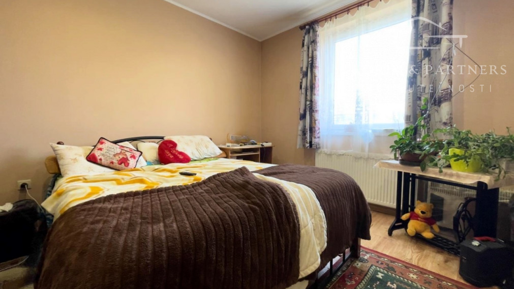 Nájomný dom na predaj, Kolárovo