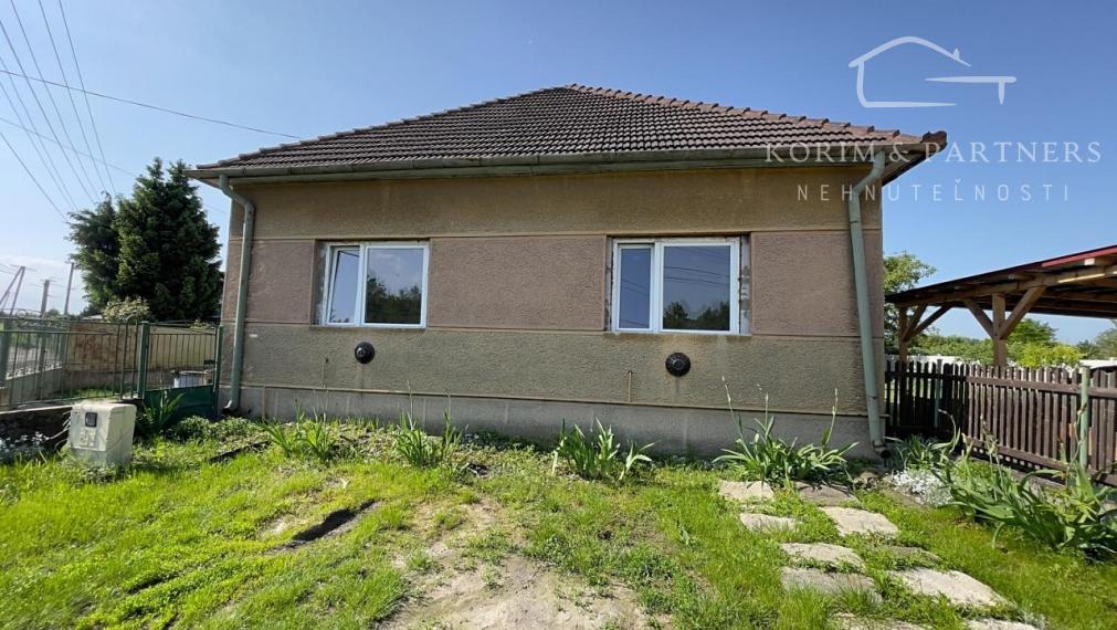 Čiastočne zrekonštruovaný rodinný dom Kameničná