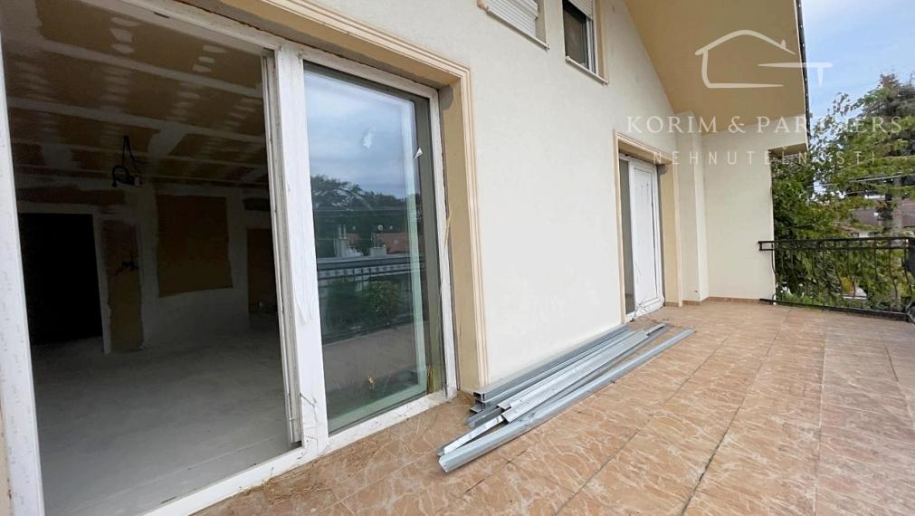 NOVÁ CENA !!! Nadštandardný rodinný dom so začatou rekonštrukciou, Nová Stráž