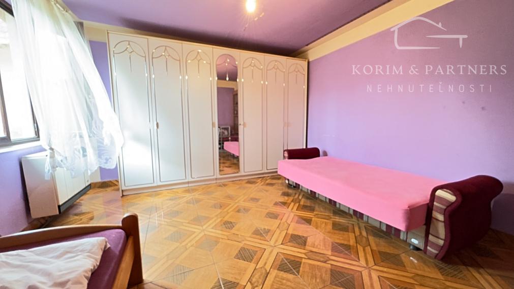 Rodinný dom s hosťovským domom, Tvrdošovce