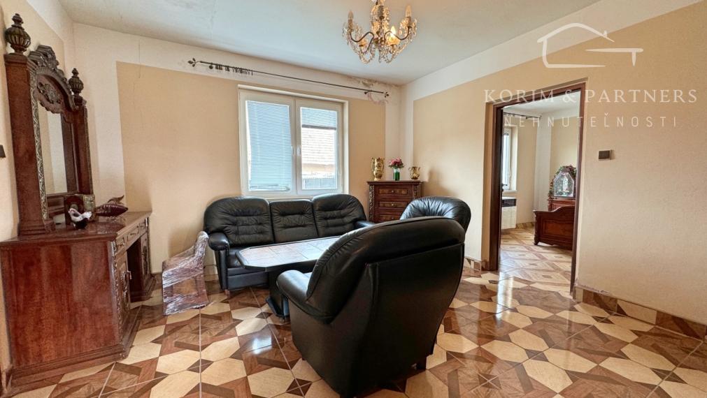 Rodinný dom s hosťovským domom, Tvrdošovce