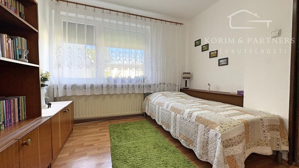 Rodinný dom v radovej zástavbe, Komárno