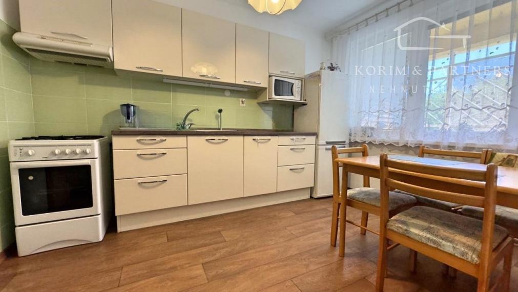 Rodinný dom v radovej zástavbe, Komárno