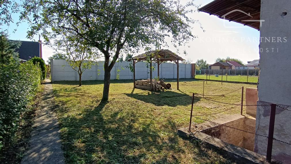 Záhrada s murovaným domčekom a pivnicou na predaj, Komárno