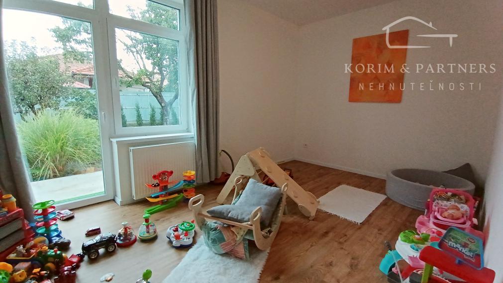 Rodinný dvojdom s možnosťou nadstavby na predaj, Nesvady