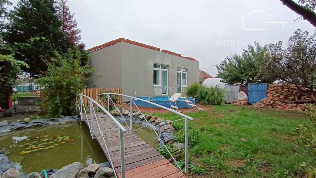 Rodinný dvojdom s možnosťou nadstavby na predaj, Nesvady