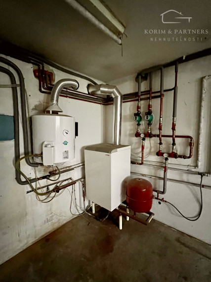 Poschodový rodinný dom na predaj, Bene, Komárno