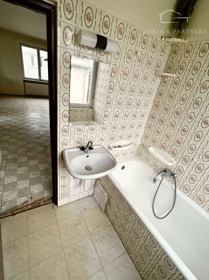 Poschodový rodinný dom na predaj, Bene, Komárno