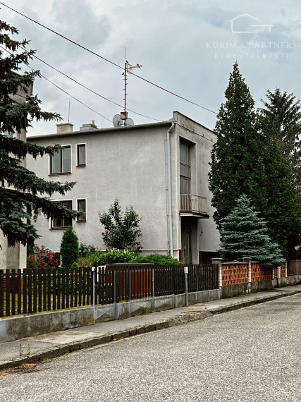 Poschodový rodinný dom na predaj, Bene, Komárno