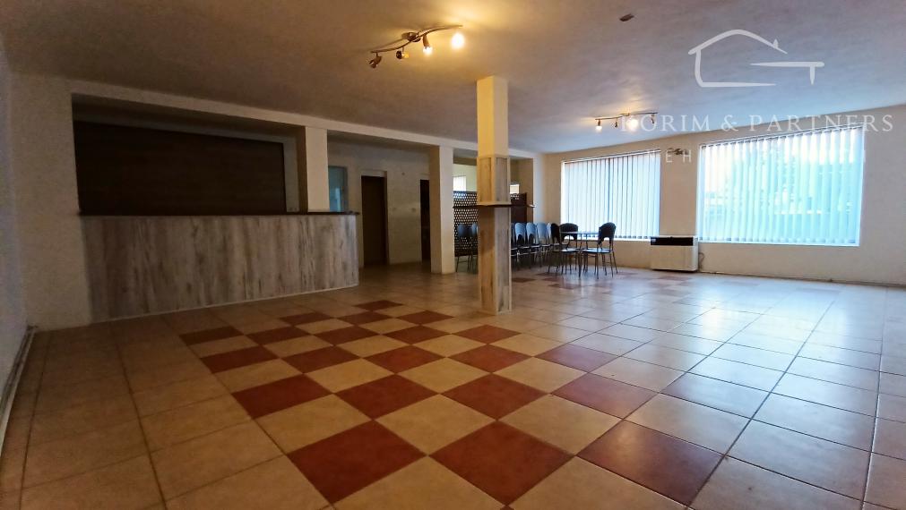 Polyfunkčný dom so strategickou polohou na predaj, Kolárovo