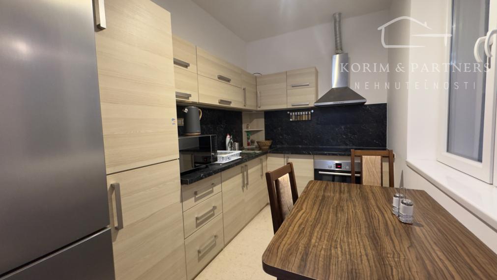 Zariadený ihneď voľny 2 izbový byt , Komárno