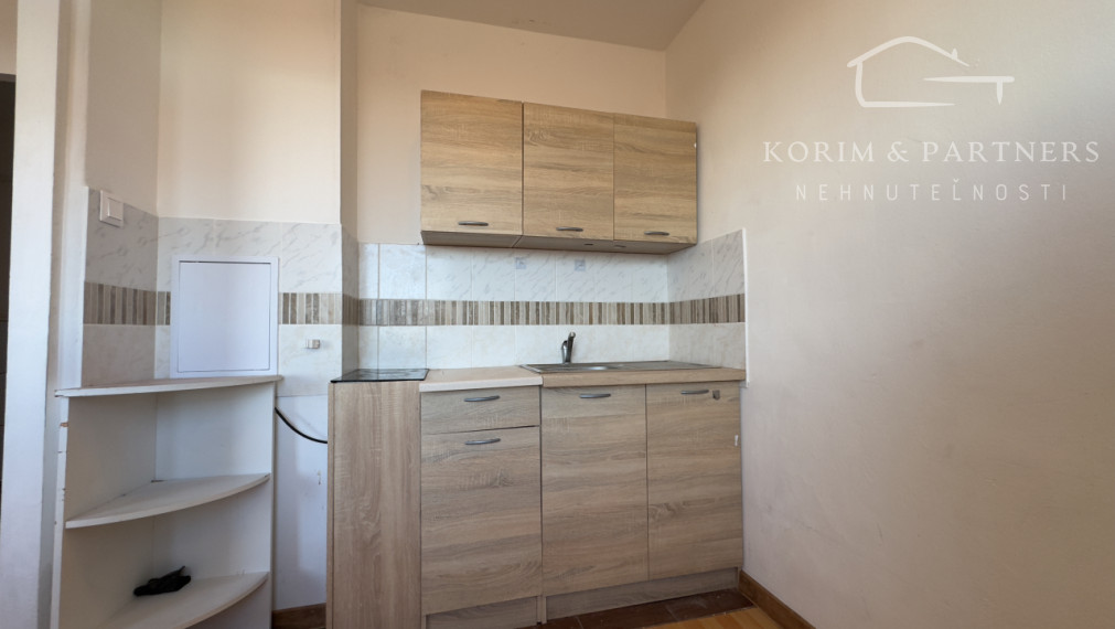 1 izbový byt na prenájom,  Bauring Komárno