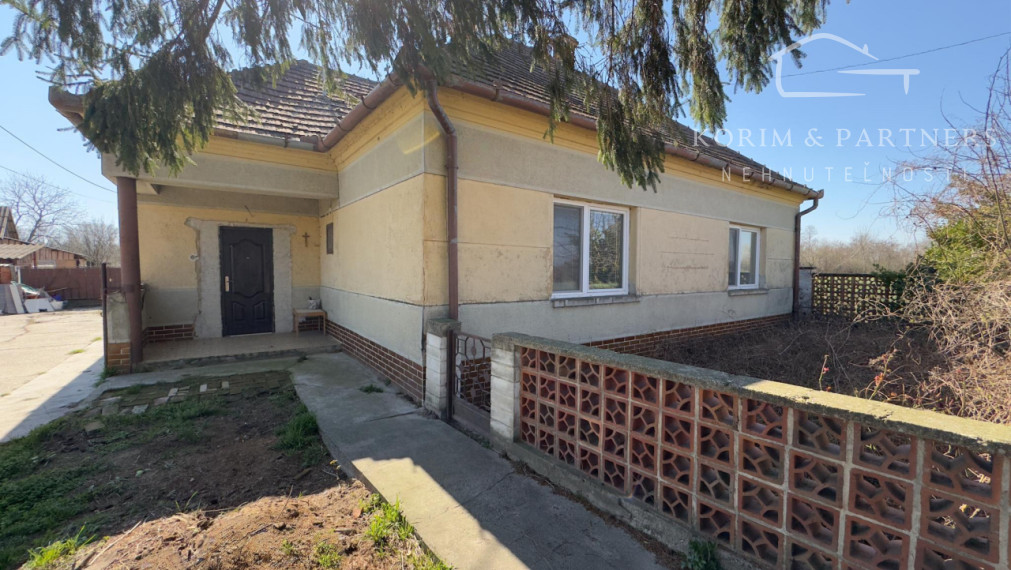 Rodinný dom s rozsiahlou záhradou, Kava, Komárno