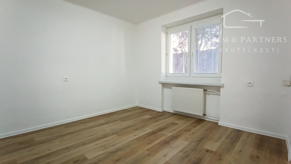 1 izbový byt na prenájom, Bene, Komárno