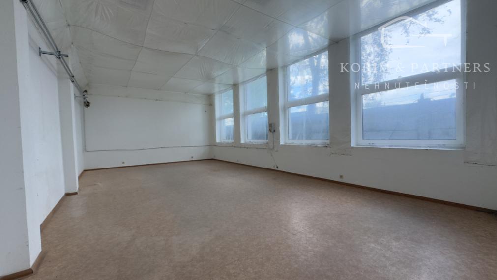 Výnimočný obchodný priestor na predaj, Hurbanovo