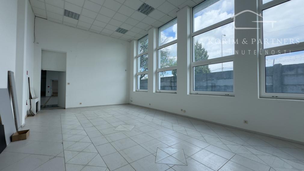Výnimočný obchodný priestor na predaj, Hurbanovo