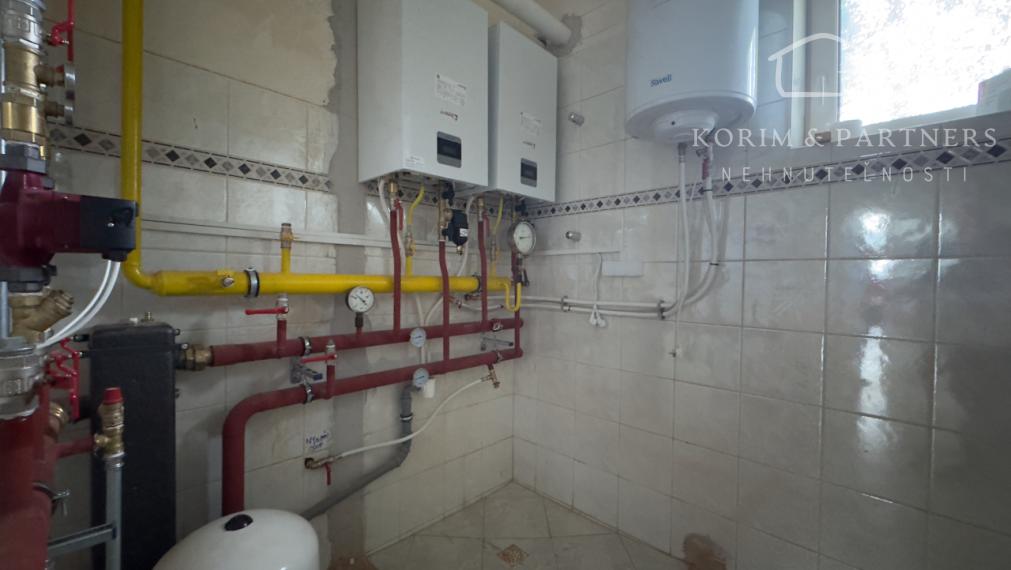 Výnimočný obchodný priestor na predaj, Hurbanovo