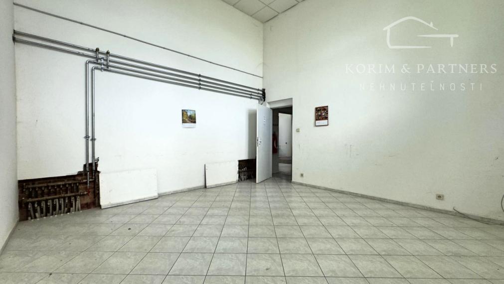 Výnimočný obchodný priestor na predaj, Hurbanovo