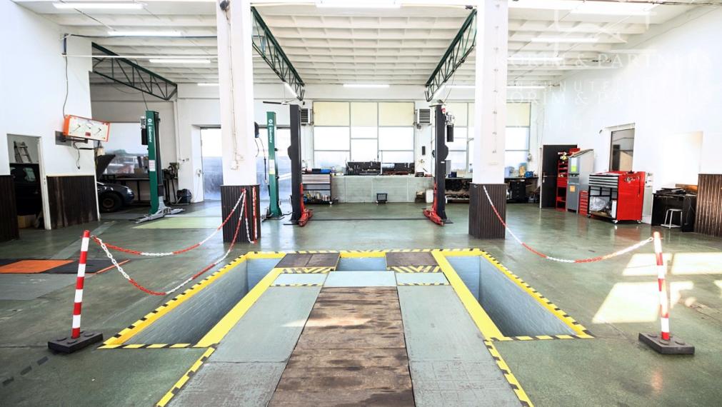 Bývalý autosalón s autoservisom pod jednou strechou na predaj, Hurbanovo