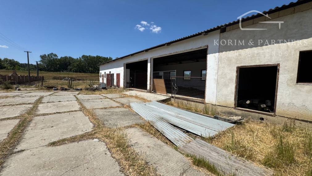 NOVINKA - Rodinná farma na vyše 2,5 hektároch pri Komárne