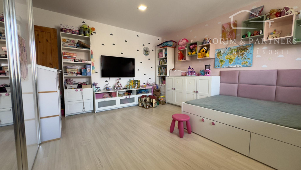 REZERVOVANÉ - Originálny rodinný dom na Leteckom poli,  Komárno