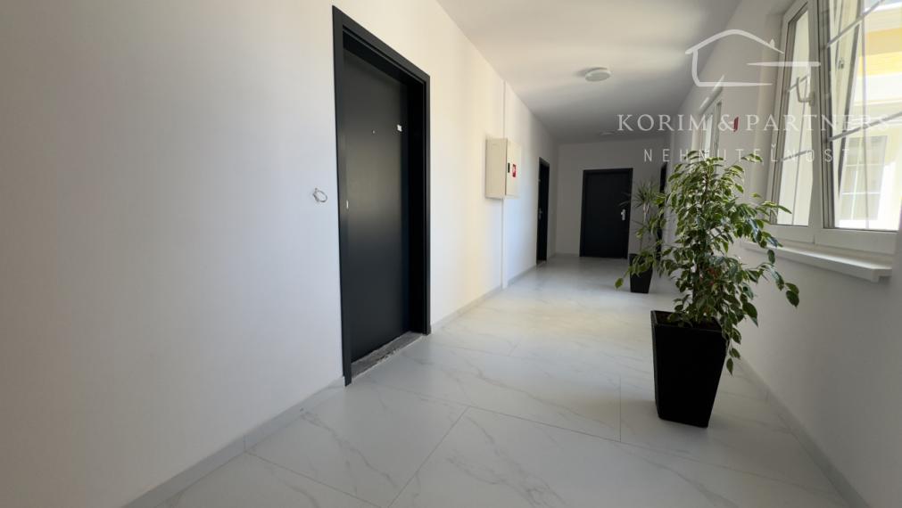 1 izbový apartmán B407 v Danubia Residence v Komárne