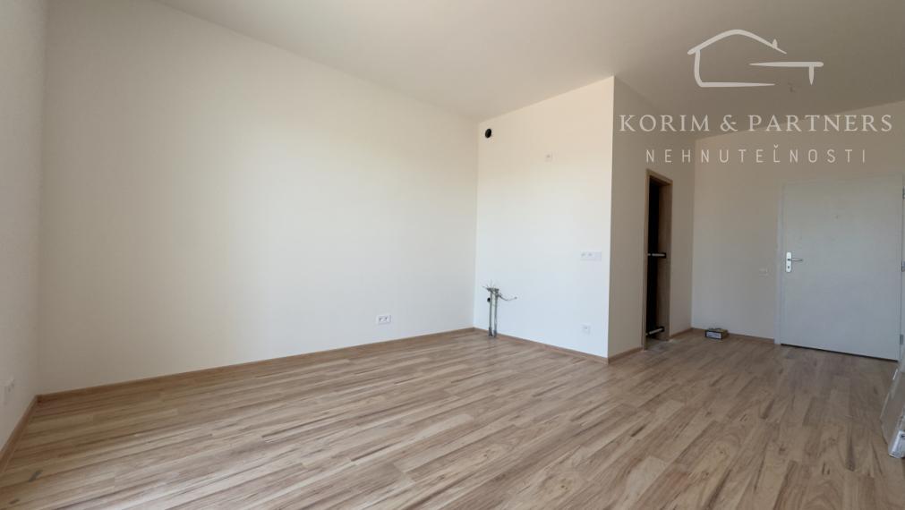 1 izbový apartmán B407 v Danubia Residence v Komárne
