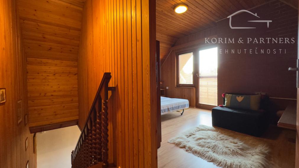 Poschodová chata v relaxačnej oáze pri virtskom jazere