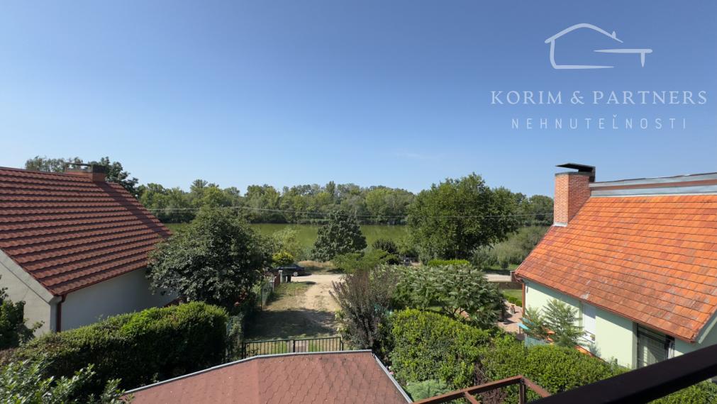 Poschodová chata v relaxačnej oáze pri virtskom jazere