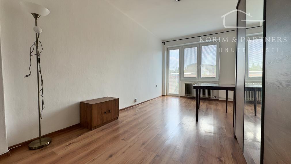 2 izbový byt na prenájom Železničná Komárno