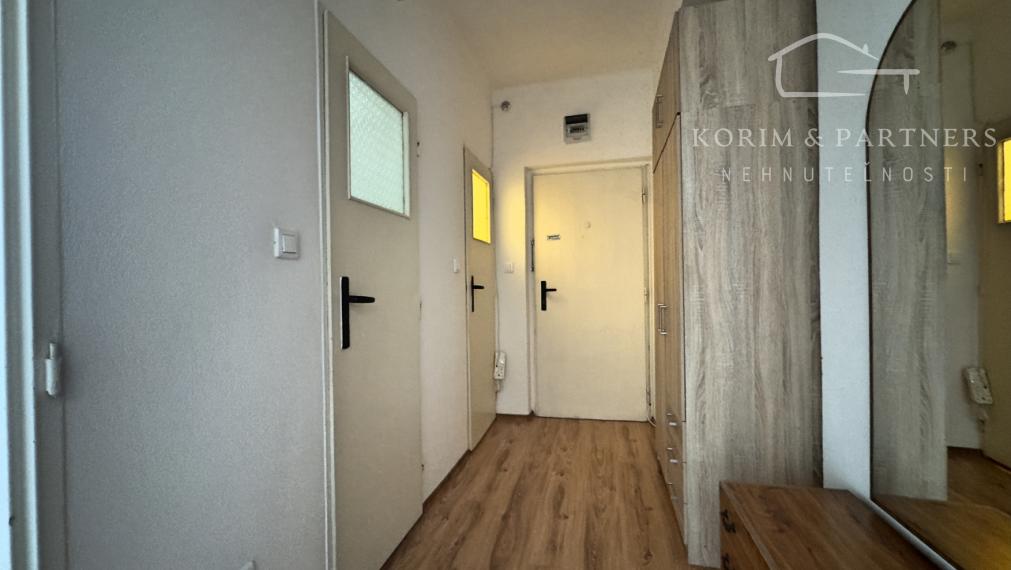 2 izbový byt na prenájom Železničná Komárno