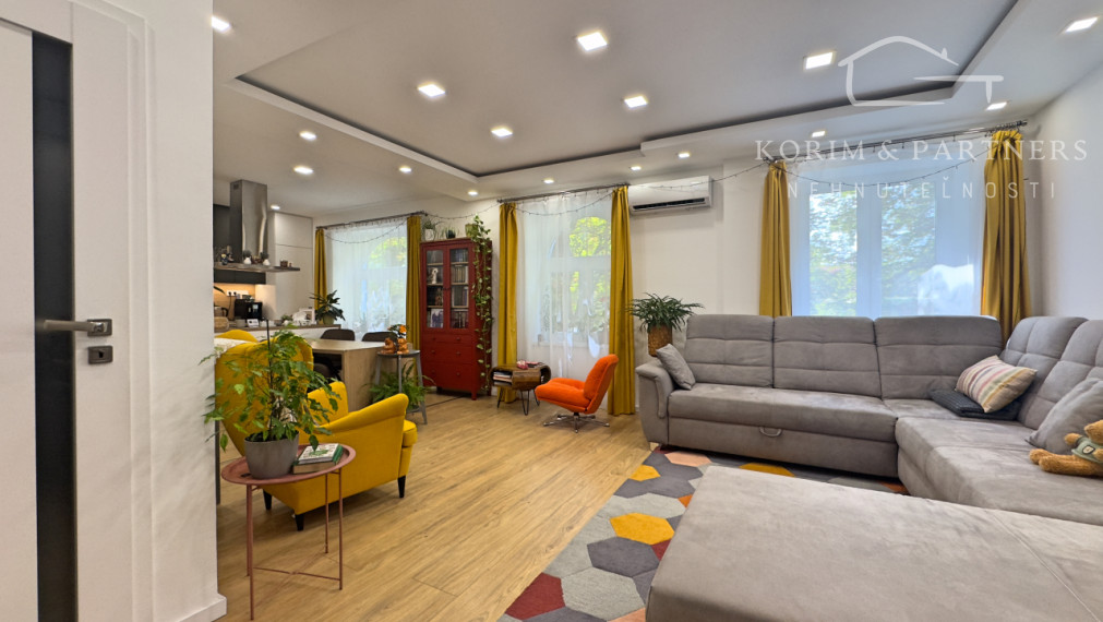 Veľkoplošný 3 izbový tehlový byt, Komárno