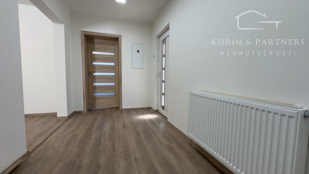 Čerstvo kompletne zrekonštruovaný rodinný dom, Zemianska Oľča