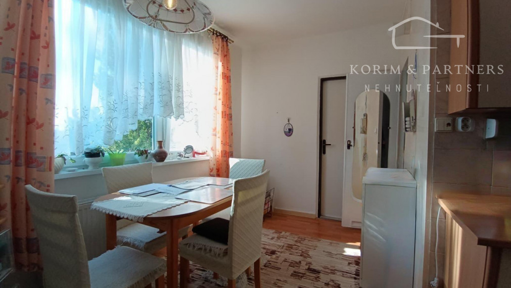 3 izbový byt, kde si vytvoríte domov podľa seba, Jazerná, Komárno