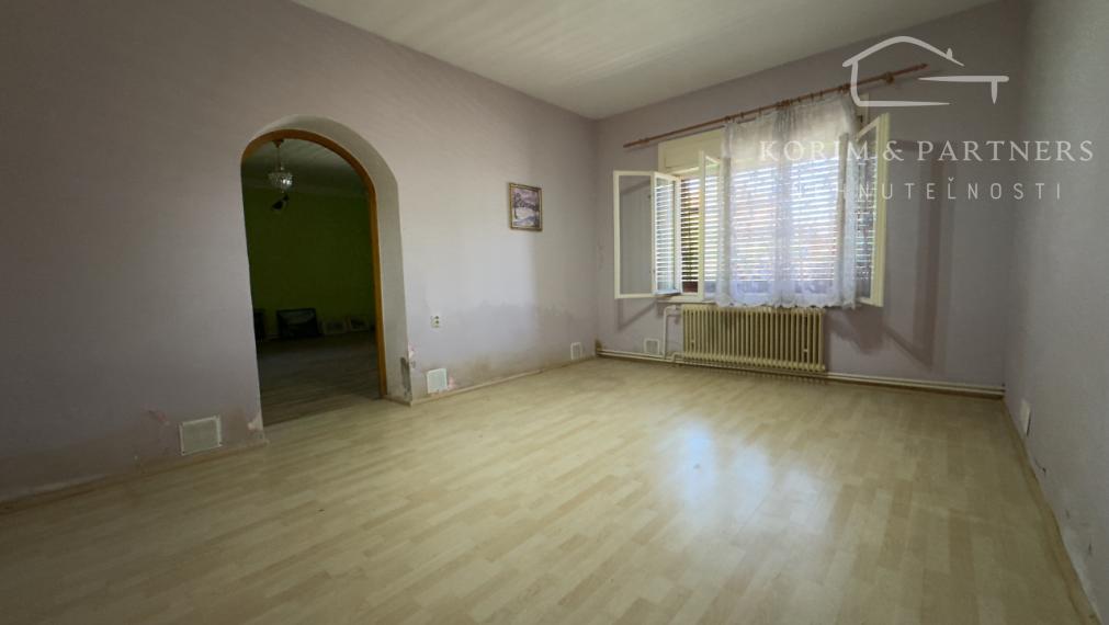 Jedinečný dom na extra veľkom pozemku Kolárovo