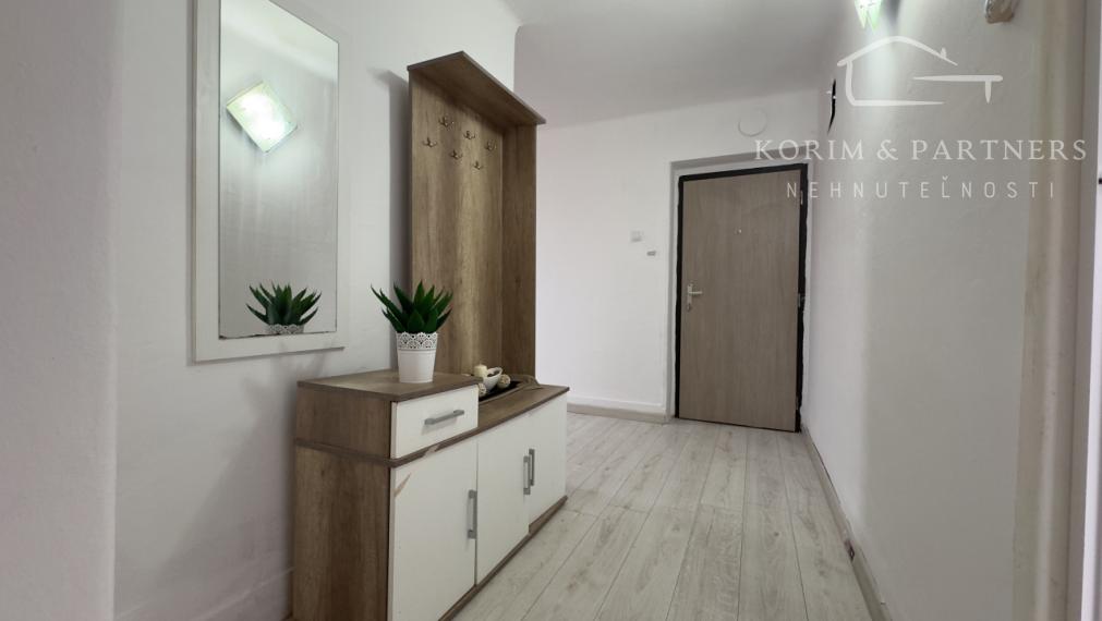 Tehlový 2 izbový byt na Zváračskej v Komárne