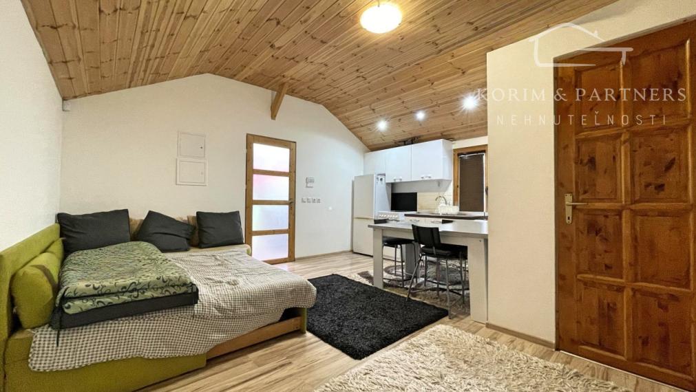 Chata so záhradou v rekreačnej časti Novej Osady