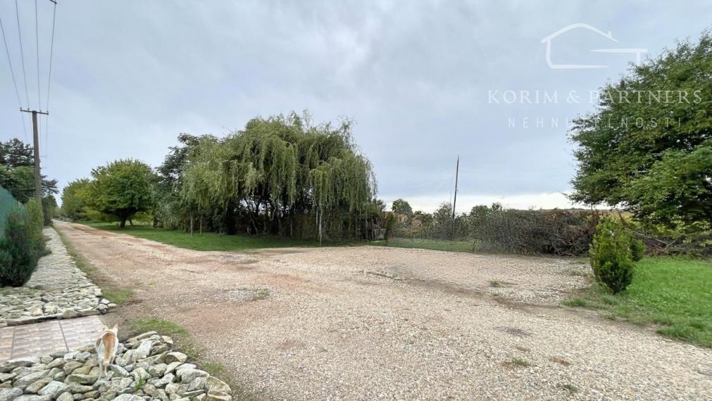 Chata so záhradou v rekreačnej časti Novej Osady