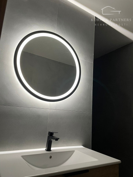 Elegantný, novučičký 3 izbový byt v tichej ulici v Komárne