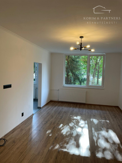 Elegantný, novučičký 3 izbový byt v tichej ulici v Komárne