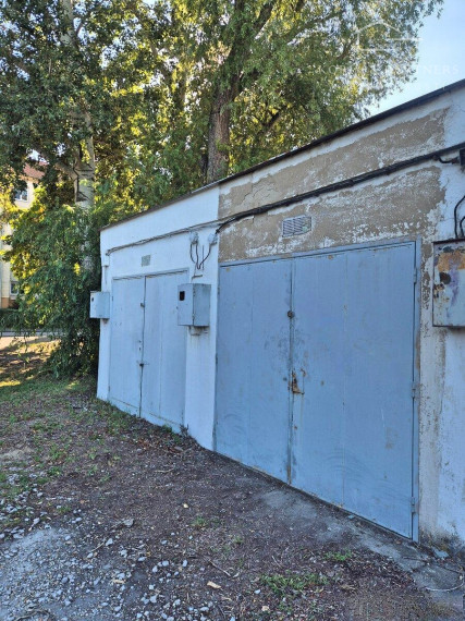 Garáž s montážnou jamou , ul. Odborárov