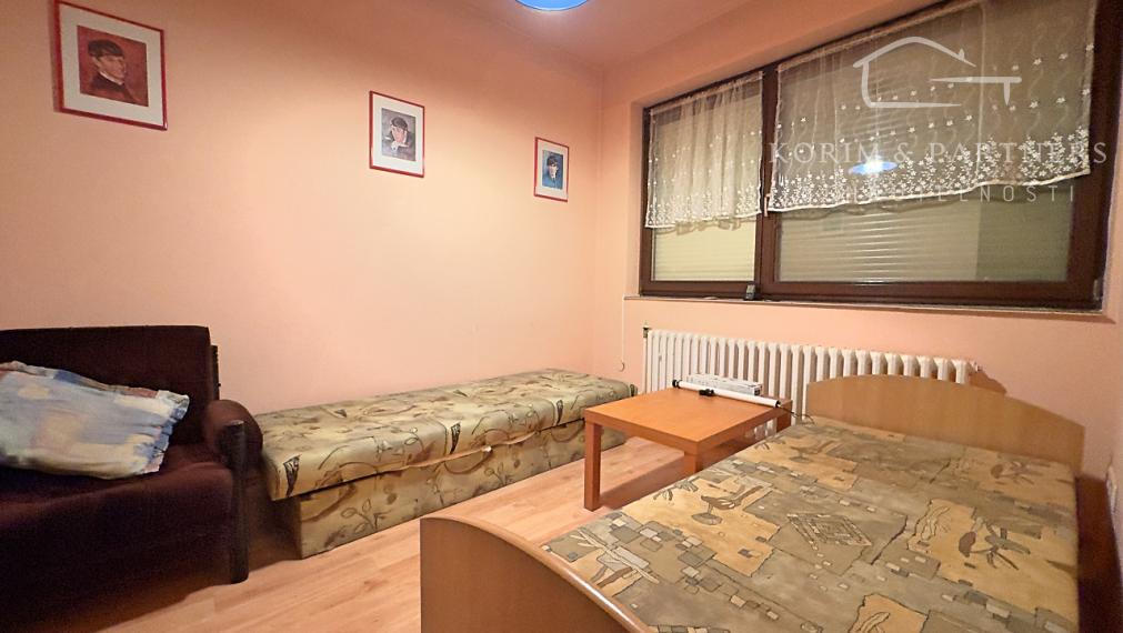 Atypický, priestranný rodinný dom v tichej časti Komárna