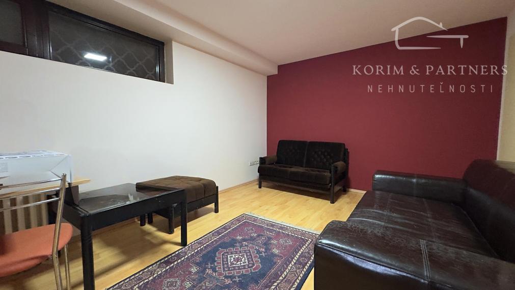 Atypický, priestranný rodinný dom v tichej časti Komárna